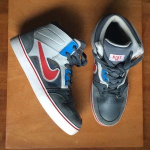 Youth Nike SB type LIMITED pair